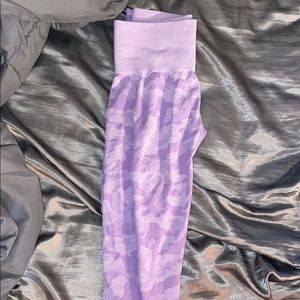 NVGTN small lilac camo seamless leggings